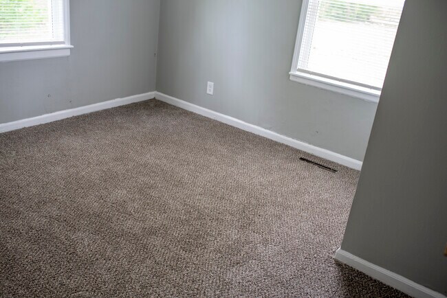 Foto del edificio - 6520 N Campbell St