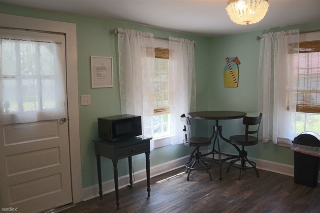 Building Photo - 2 br, 1 bath House - 2208 East 56th Street