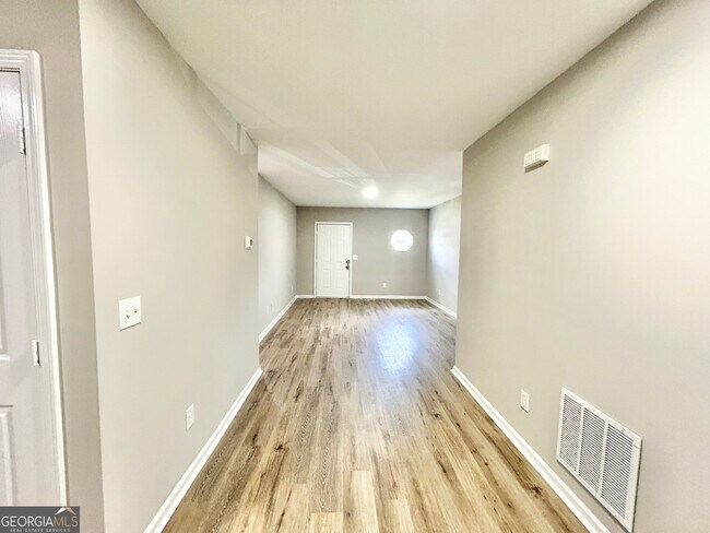 Building Photo - 845 Store House Ct