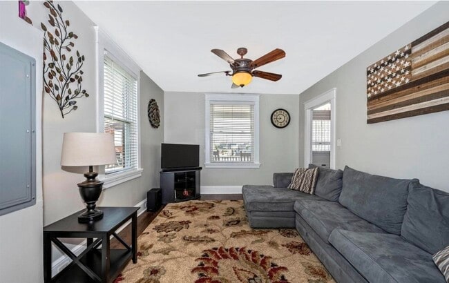 Building Photo - 491 E Church St