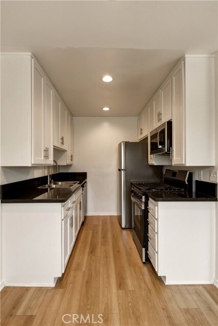 Foto del edificio - 6140 Whitsett Ave