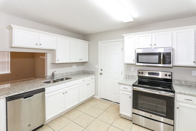 Foto del edificio - 4506 Shadow Hollow Dr