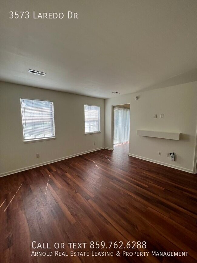 Building Photo - 3573 Laredo Dr