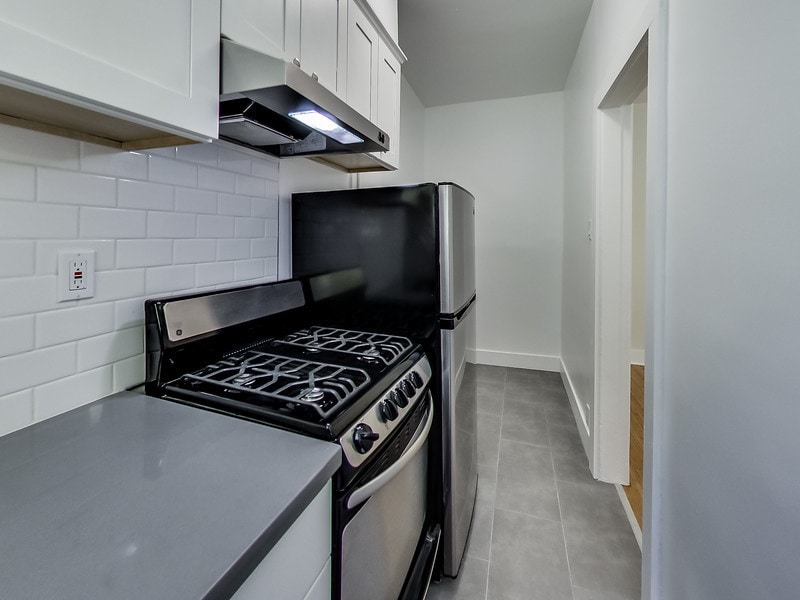 Primary Photo - 1025 Steiner St