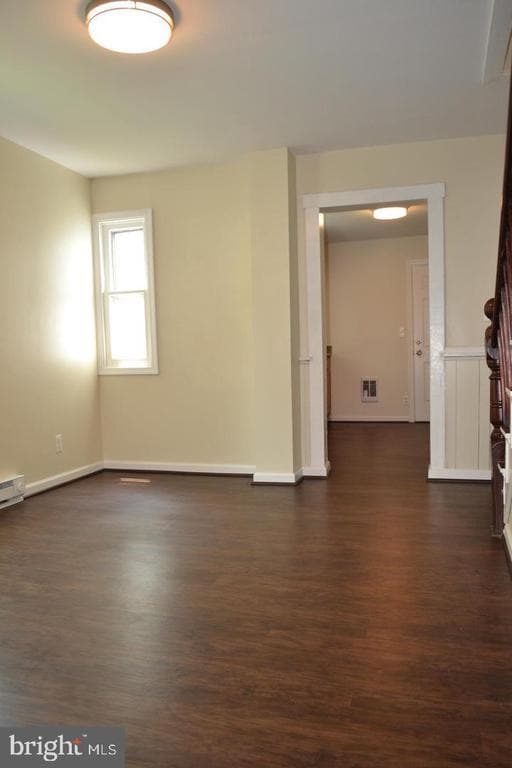 Building Photo - 27 E Pall Mall St