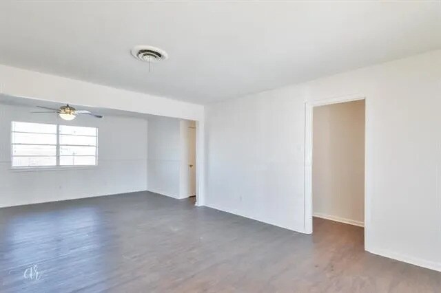 Foto del edificio - 4626 Don Juan St