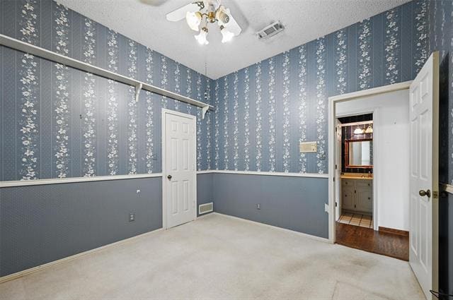 Foto del edificio - 9719 Amberley Dr
