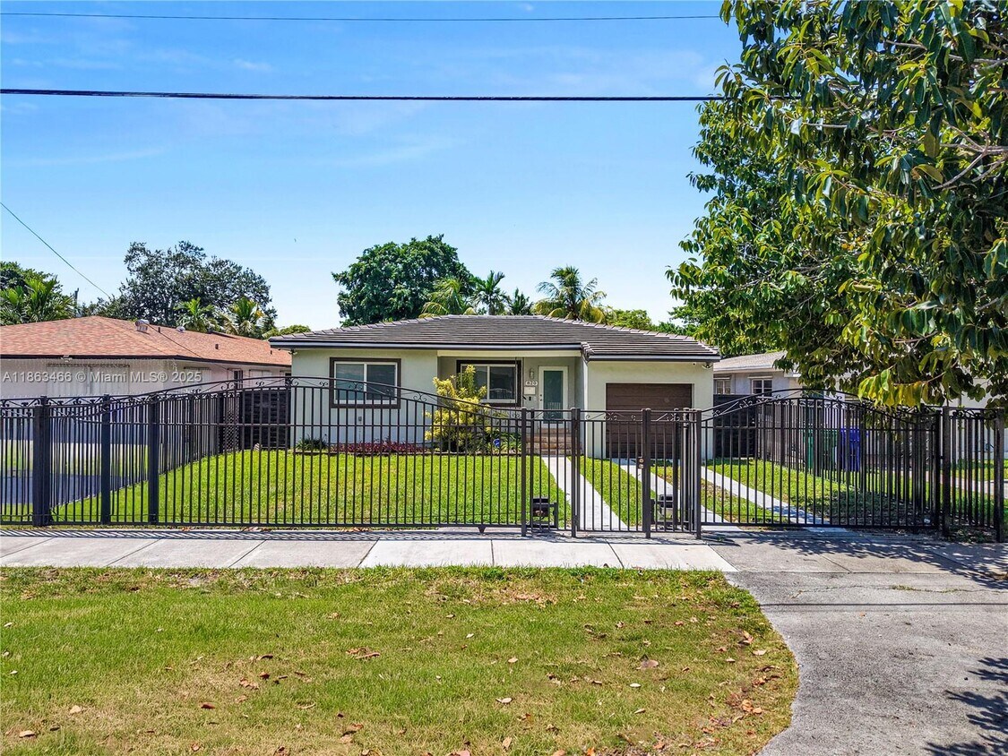 Foto principal - 820 NW 31st Ave