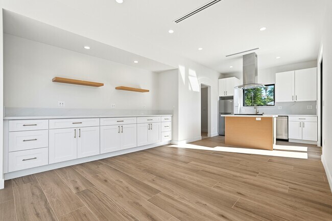 Foto del edificio - 1223 3/4 North Avenue 45