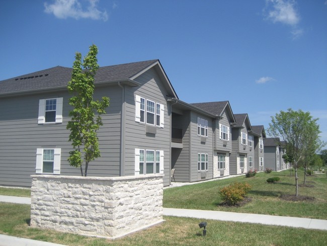 Building Photo - Apartment on Sixth