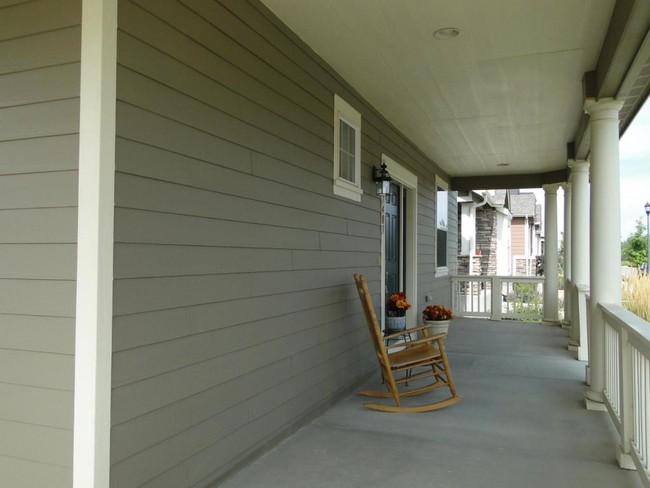 Building Photo - 1403 Armstrong Dr