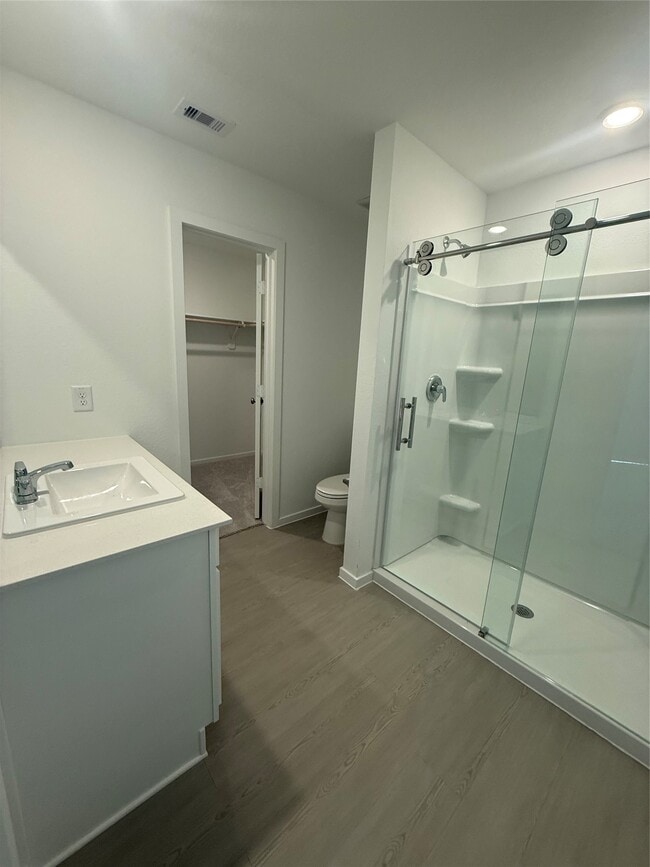 Foto del edificio - 1634 Gardenia Grv Ln