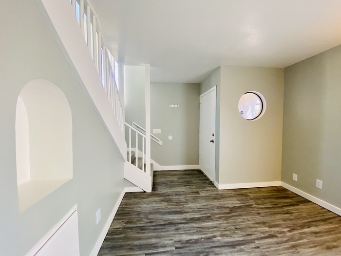 Primary Photo - Renovated Townhome with Spacious Yard! W/D...