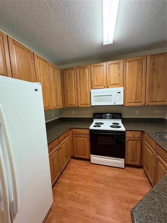 Building Photo - 13841 Daniels Landing Cir