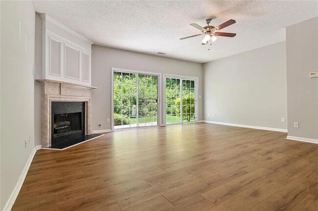 Building Photo - 9155 Nesbit Ferry Rd