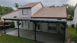 Building Photo - 2523 Bogota Ave