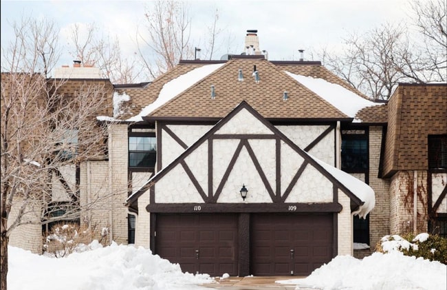 Photo - 7250 Eastmoor Dr Townhome