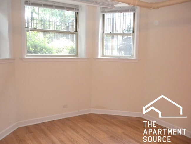 Foto del edificio - 2455 N Spaulding Ave