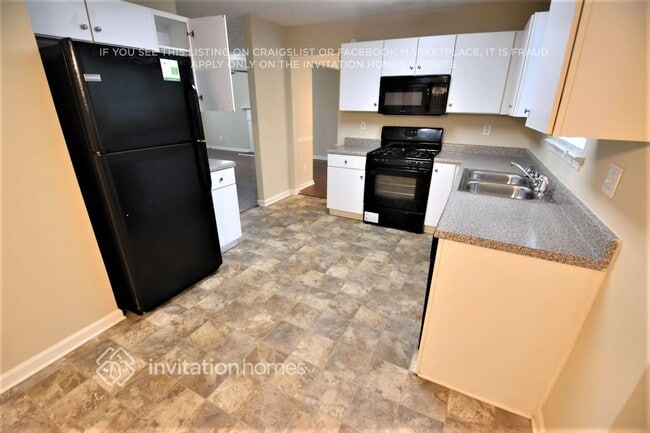 Building Photo - 3907 Brandon Lee Way