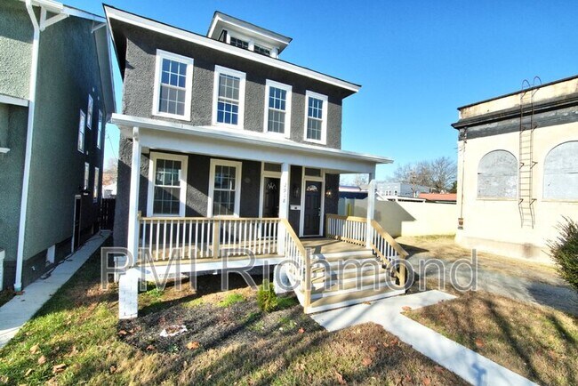 Building Photo - 2918 Hanes Ave