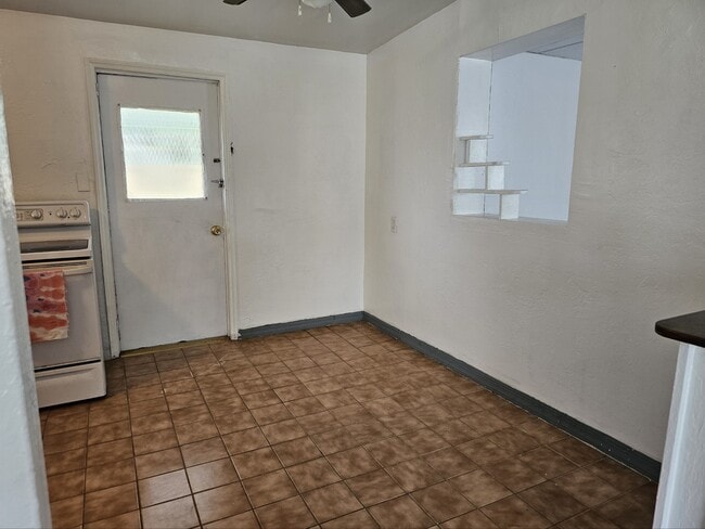 Building Photo - 8538 94th Ave