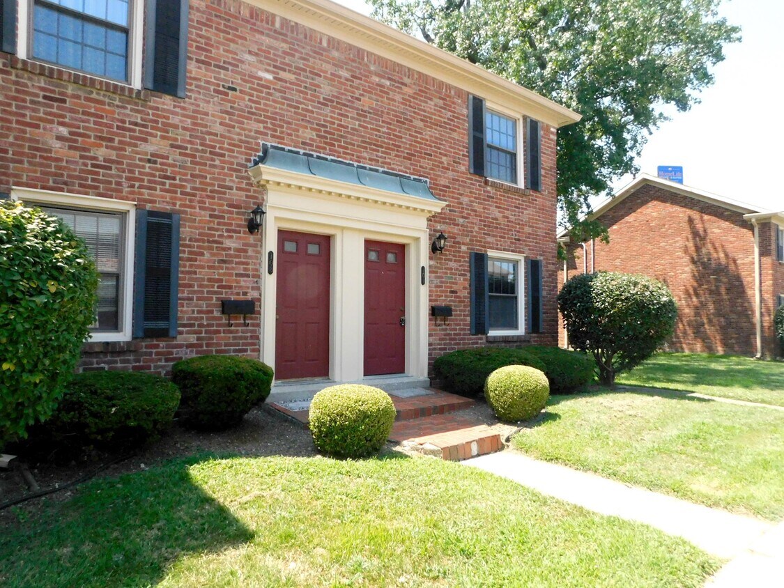 Primary Photo - 101 Hampton Dr