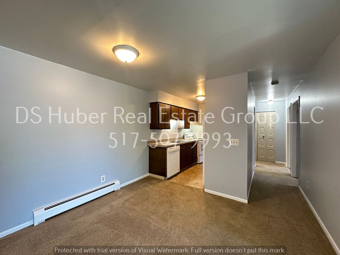 Foto principal - 1016 E. Greenlawn-8