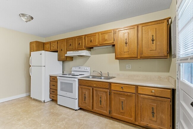 Foto del edificio - 145 Lester Heights Rd