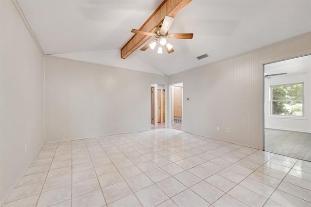Foto del edificio - 6536 Wakefield Rd