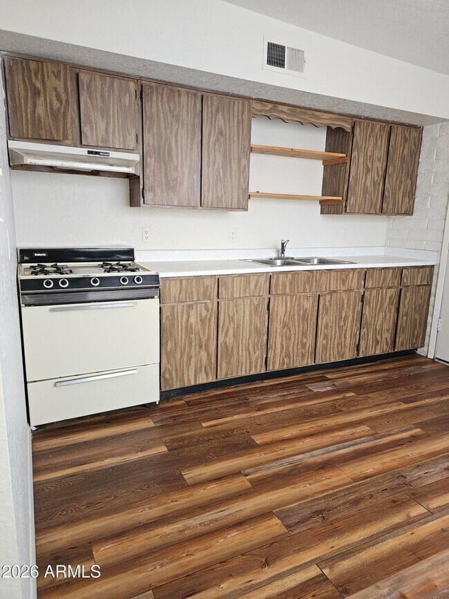 Foto del edificio - 306 3rd St