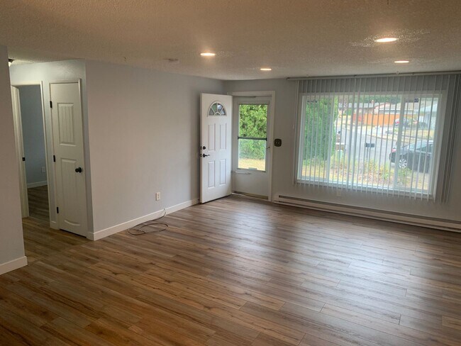 Foto del edificio - Tidy Gresham Ranch Style Home