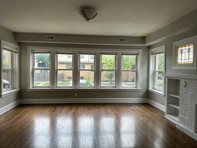 Foto del edificio - 4908 N Francisco Ave