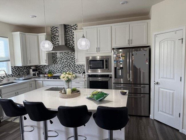 Building Photo - 3120 Semple Wy