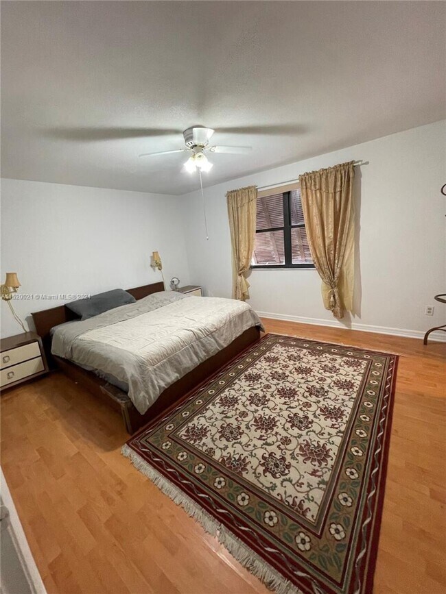 Foto del edificio - 12317 NW 11TH ST