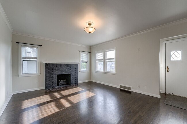 Foto del edificio - Thoughtfully Designed 3-Bedroom with Uniqu...