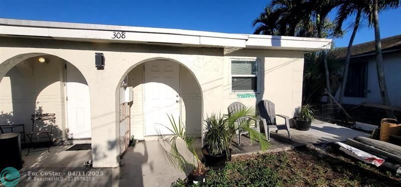 Foto principal - 308 NW 2nd Ave