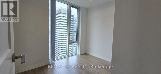 Photo du bâtiment - 8 Widmer St