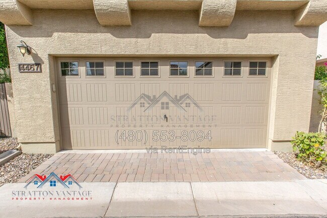 Foto del edificio - 4467 E Remington Dr