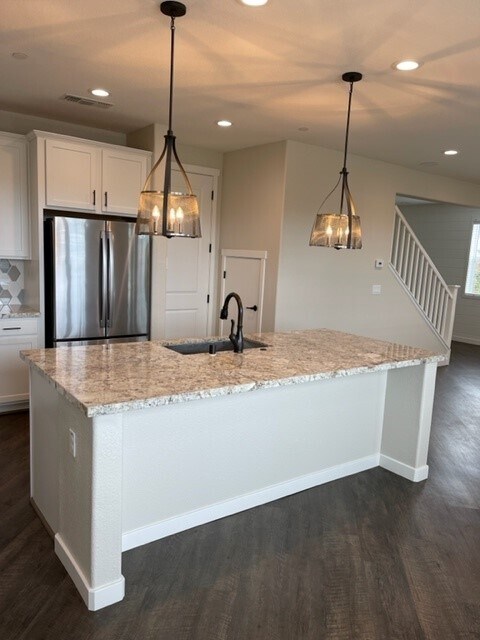 Building Photo - 2800 Lily Ct