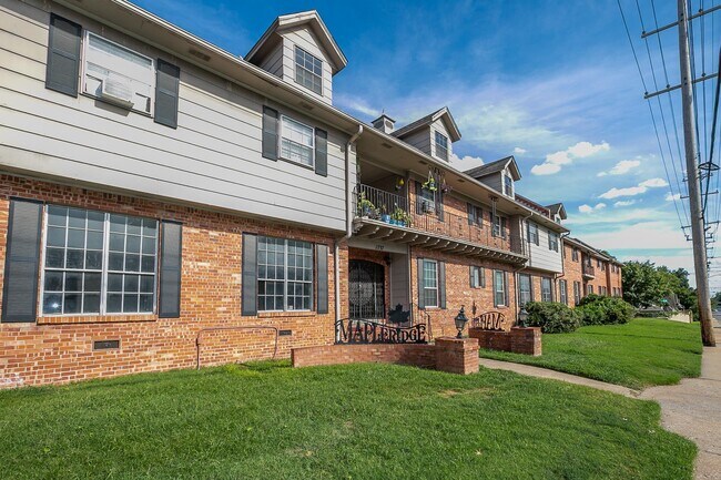 Building Photo - Adorable Condo Walking Distance to Cherry ...