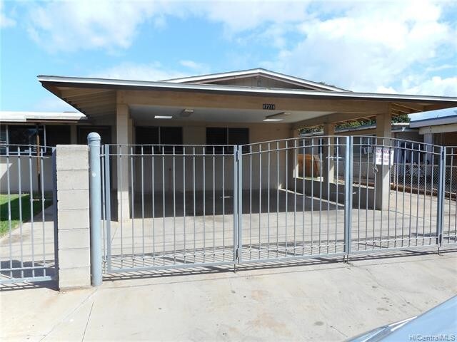 Primary Photo - 87-214 Maaloa St