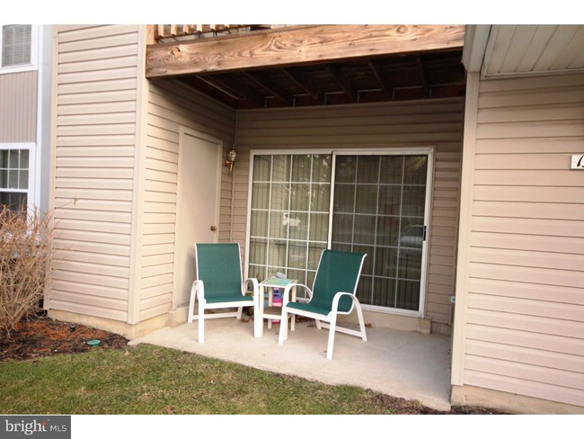 Building Photo - 1503 Hawthorne Ct