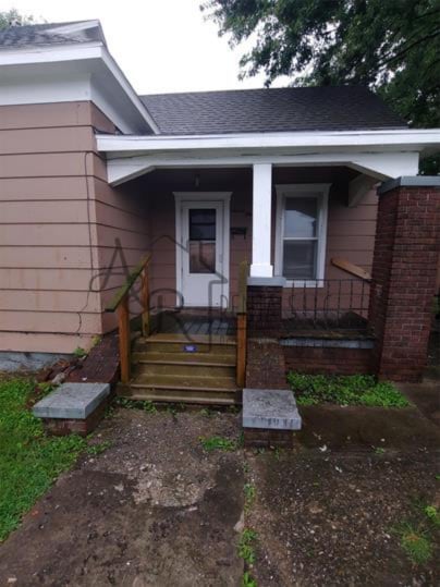 Building Photo - 711 N Elm St