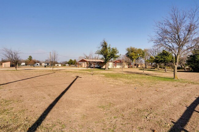 Building Photo - 6776 Indian Trail