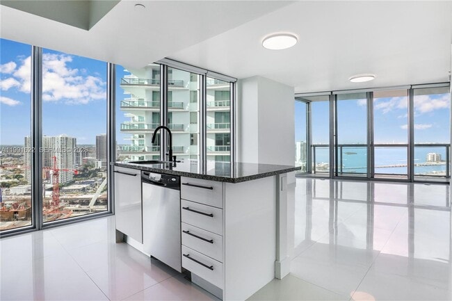 Photo - 888 Biscayne Boulevard Apt #3112, Miami, FL 33132 - 2 BR 2 BA condo