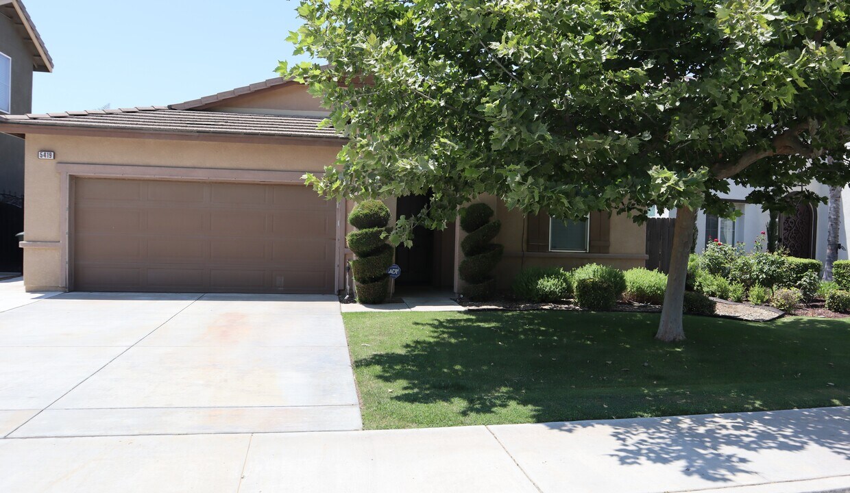 5419 Woodard Ridge Dr, Bakersfield, CA 93313 House for Rent in