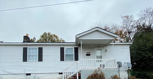 Primary Photo - 333 Jones St