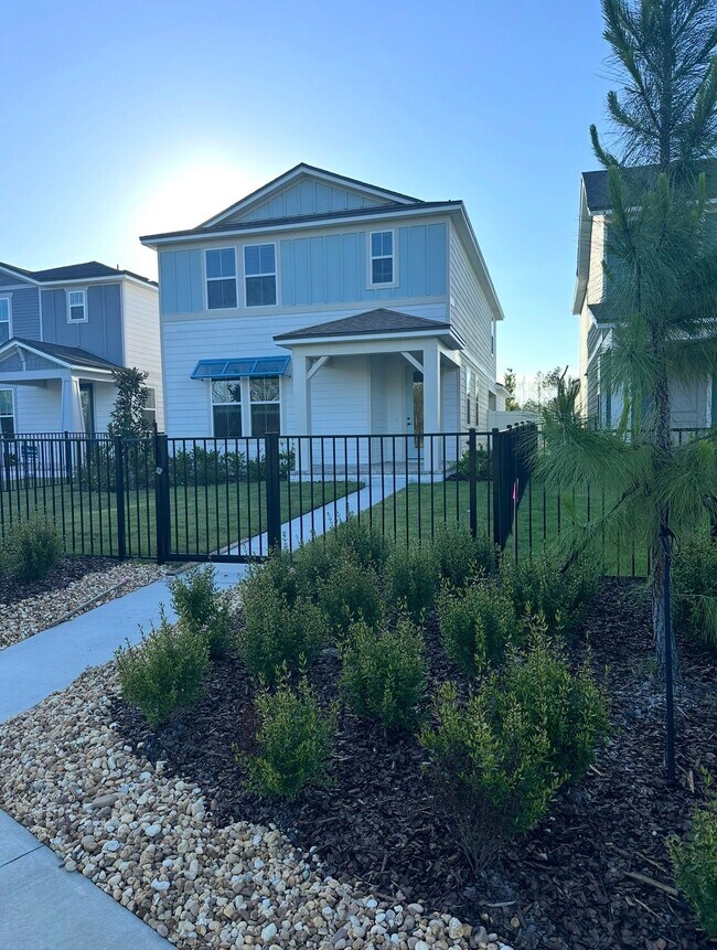 Foto del edificio - 236 Hawthorn Pk Cir
