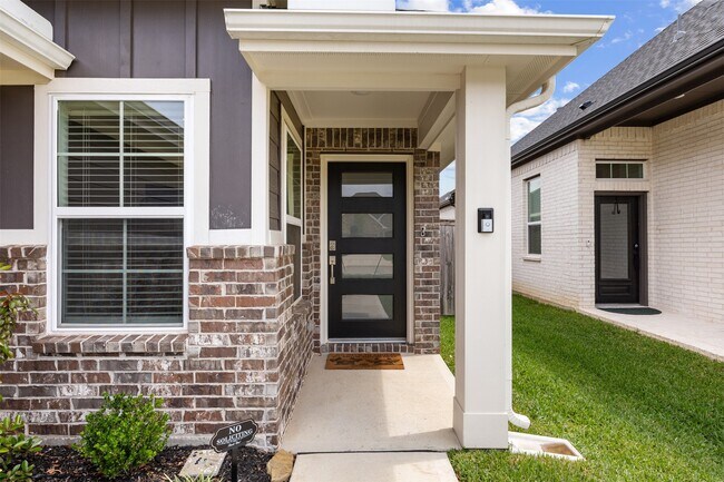 Building Photo - 19375 Poppy Vlg Cir