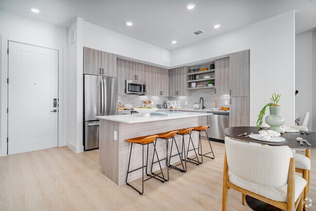 2 habitaciones, 2 baños - 950 pies cuadrados - Cocina - Caroline Rogers Ranch